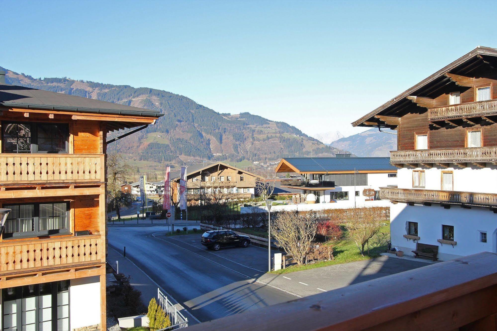 Apartment Katrinb15- By Four Seasons Apartment Kaprun Esterno foto